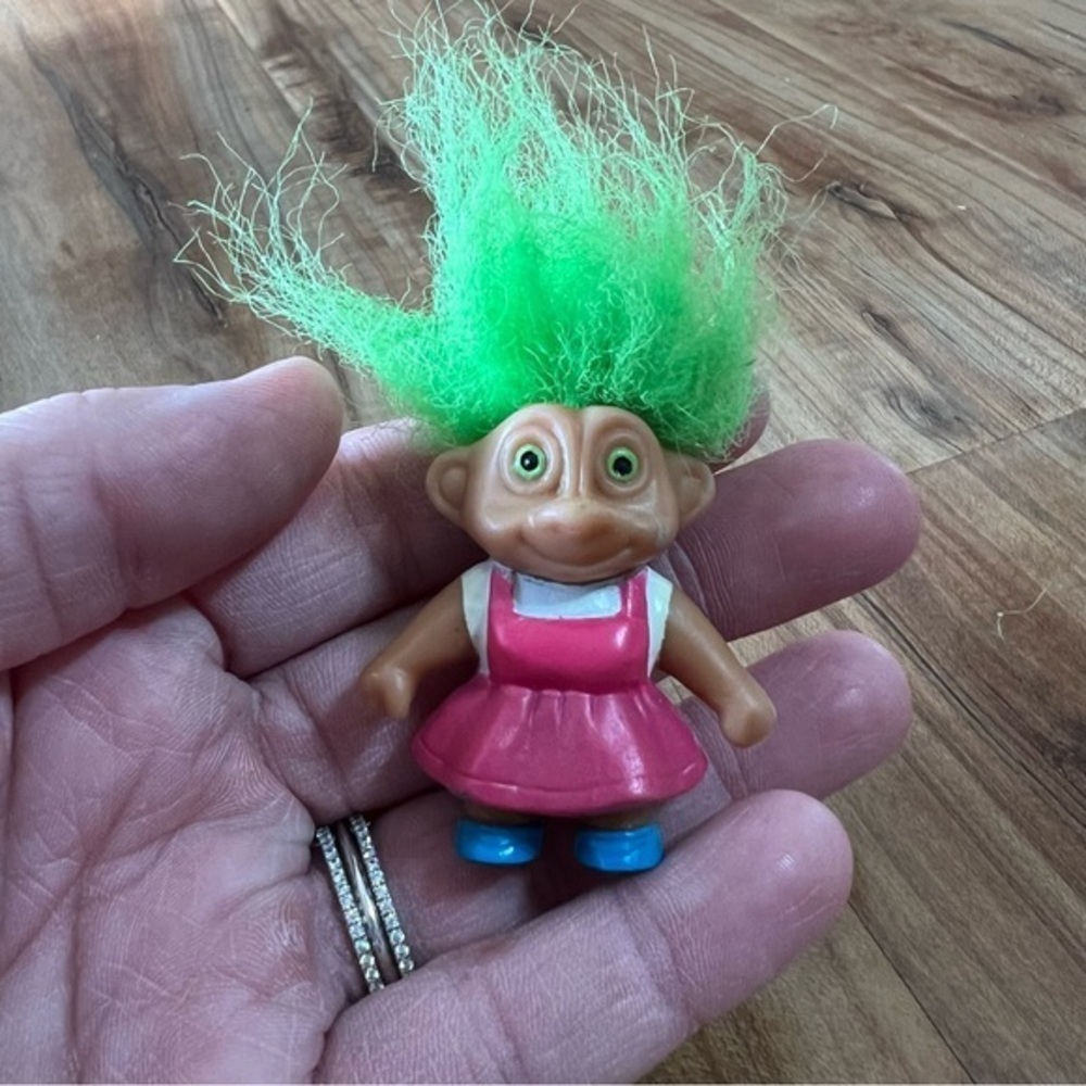 Vintage Soma Green Hair White & Pink Dress‎ Shoes Mini Girl Troll Doll 1.75" H